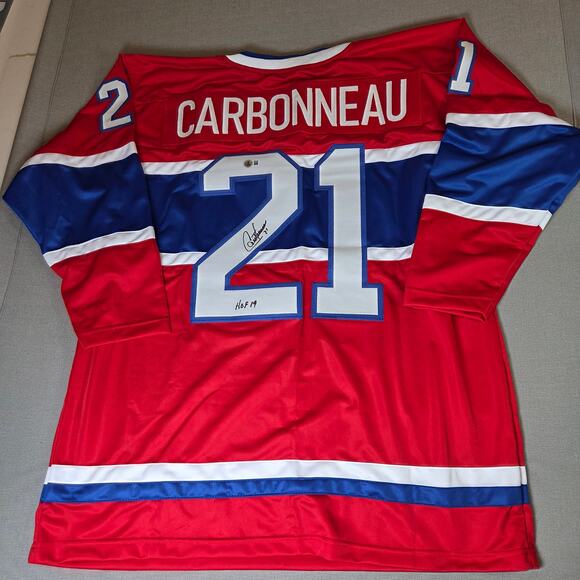 Guy Carbonneau "HOF 19" Signed Montreal Canadiens Custom Jersey Beckett Witness - Picture 1 of 14